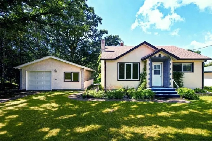 3 Bed on .62 ACRE - Beausejour - FOR SALE