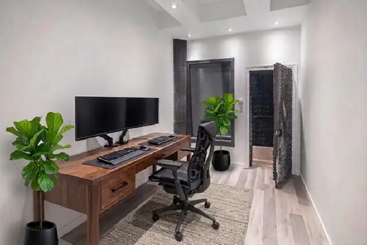 Suite 134-106 – Multi-Room Creative Studio or Professional Works