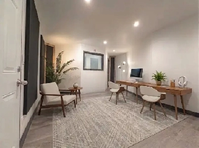 Suite 124-258 – Creative Production Space with Treated Booth