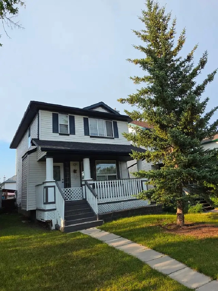 Charming Home in Bridlewood SW for Rent
