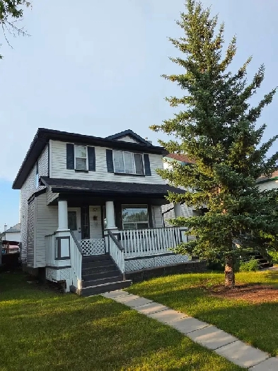 Charming Home in Bridlewood SW for Rent
