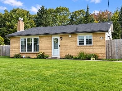 Pet-Friendly 3 Bedroom, 2 Bath with detached garage