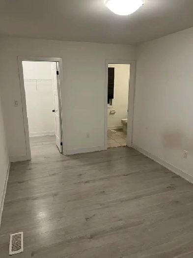 Room for rent in Barrie now available
