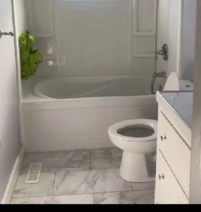 Room for rent 650$ block line Kitchener , immediately avail