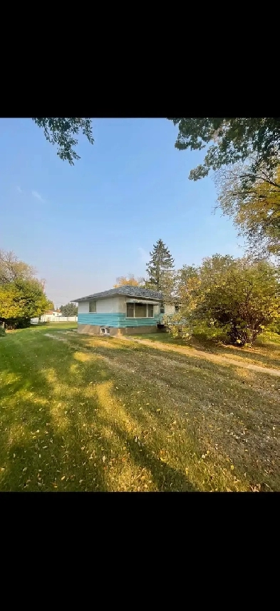 4 Bed 1 Bath Bungalow