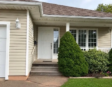 Half Duplex for Rent
