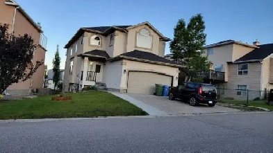 Bright & Spacious 3-Bedroom Legal Walkout Suite in Arbour Lake
