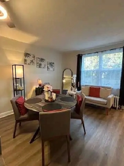 2 bedroom in Port Credit