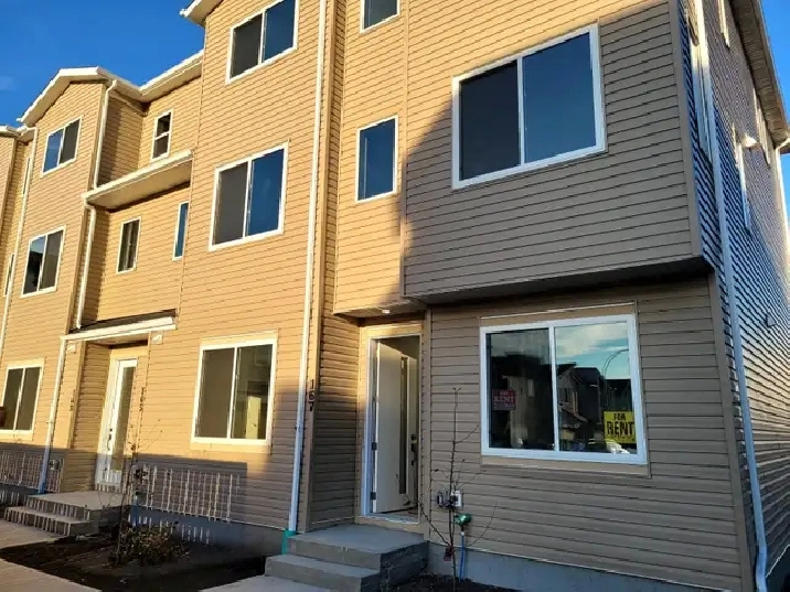 Brand New Beautiful Townhouse for rent