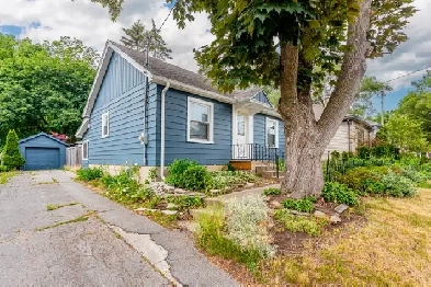 Charming 3 bedroom house available for rent!