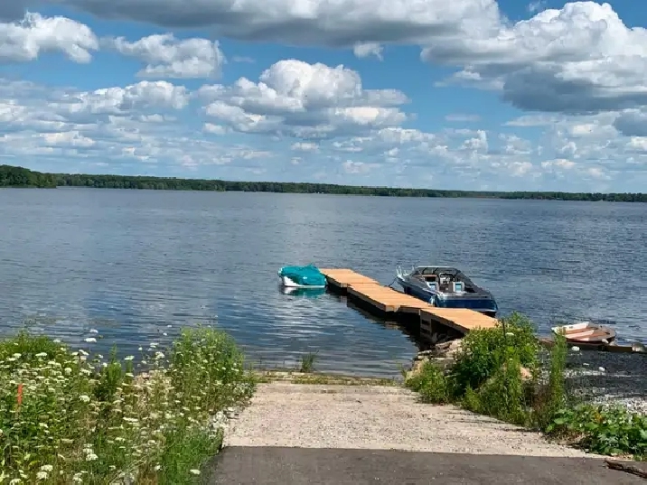 2 Bedroom Unit Long Term Orillia Area