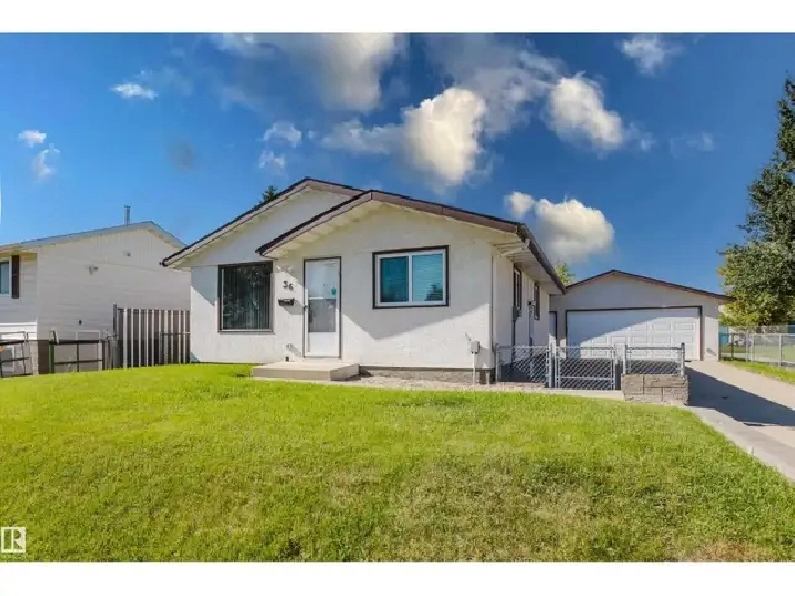 4 Bedroom   2 Full Bath/Double Garage/Fenced Yard – Homesteader