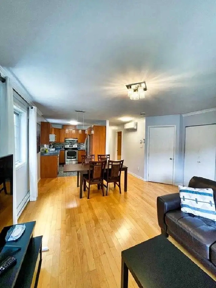 4 1/2 MEUBLÉ,  2 CHAMBRES, 2 BALCONES
