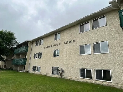 RENOVATED 1-Bedroom Apartment - SMALL PET FRIENDLY!