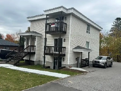 Portneuf, superbe logement 4-1/2 à louer