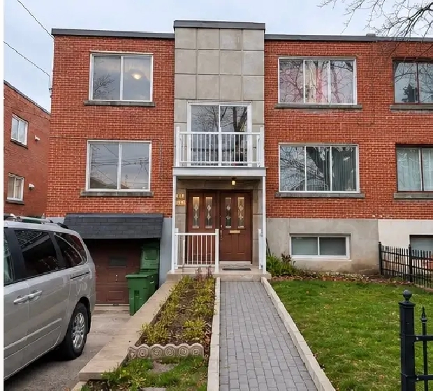 3 ch/ maison / apar  NDG / CSL . Dispo   garage   cour arrière