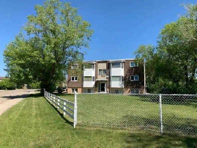 1 Bedroom Apartments Across from Red Deer River