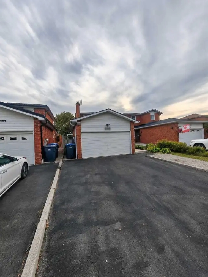 Save 1350$ on Discounts for 12 months near Brampton downtown