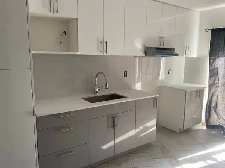 Beau 4 1/2 style condo à louer