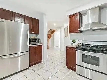 Single large Private Room is available for Rent from November 1