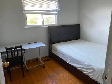 Second Floor Room Rental $900/month