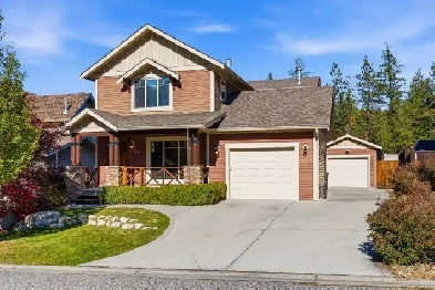TWO GARAGE HOME IN LOWER MISSION! | 922 Paret Cres