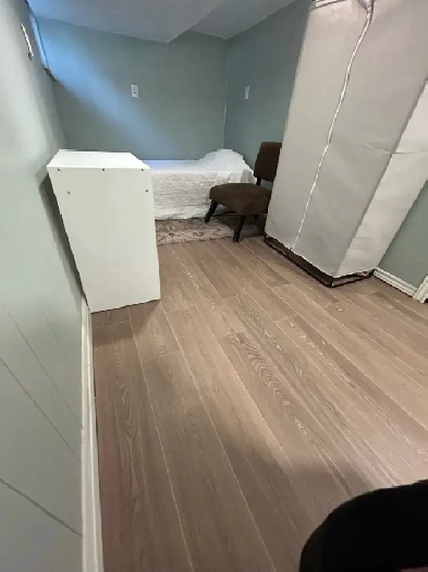 Basement Room for Rent 750$ – Dufferin & Eglinton