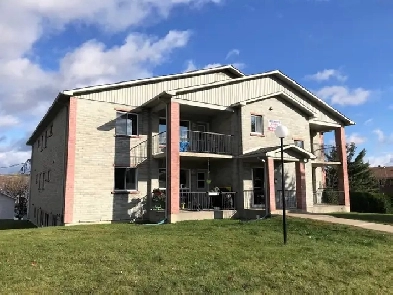 Superbe 2½ style condo à 825$/mois – Tout inclus – Secteur Ascot
