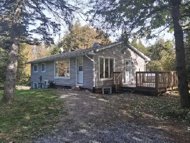 Fully Renovated 3-bedroom Apartment in Greely utilities included