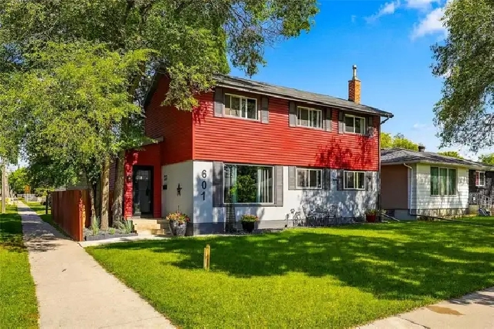 Home For Sale 601 Dunrobin Ave