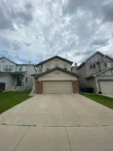 3 bedroom home for rent in Evanston NW Calgary