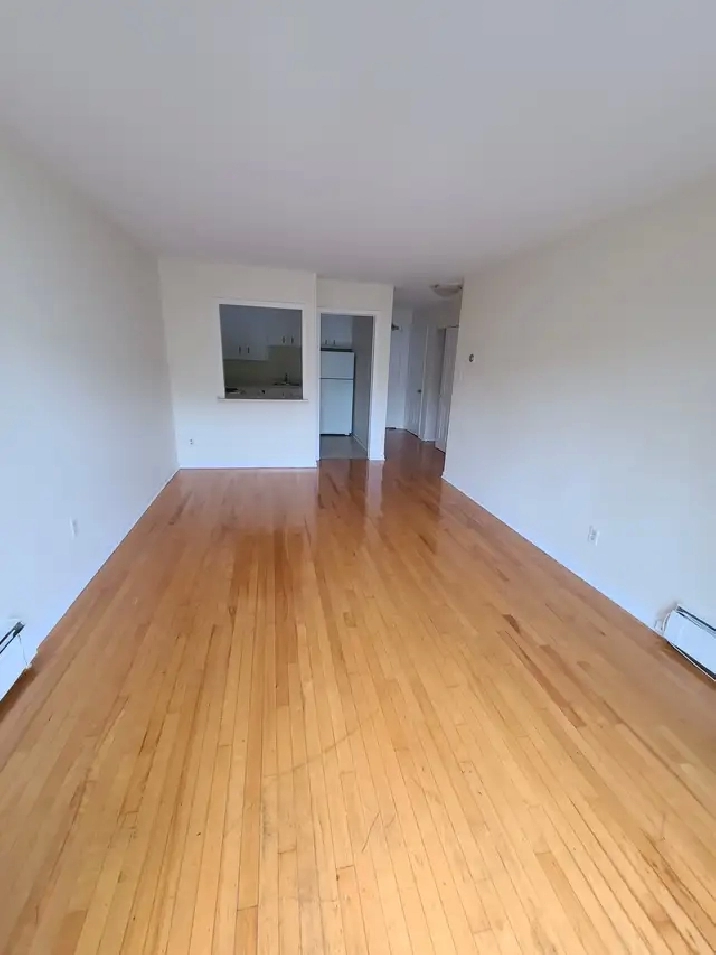 FAIRVIEW | Large 1 Bedroom - Heat/Water/Parking Incl! NOW