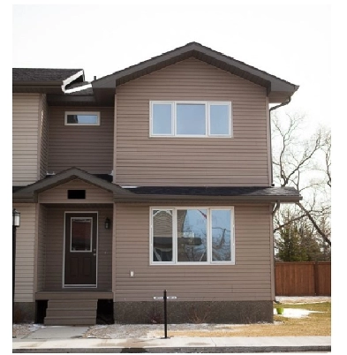 4 bedroom 1.5 baths - Townhouse