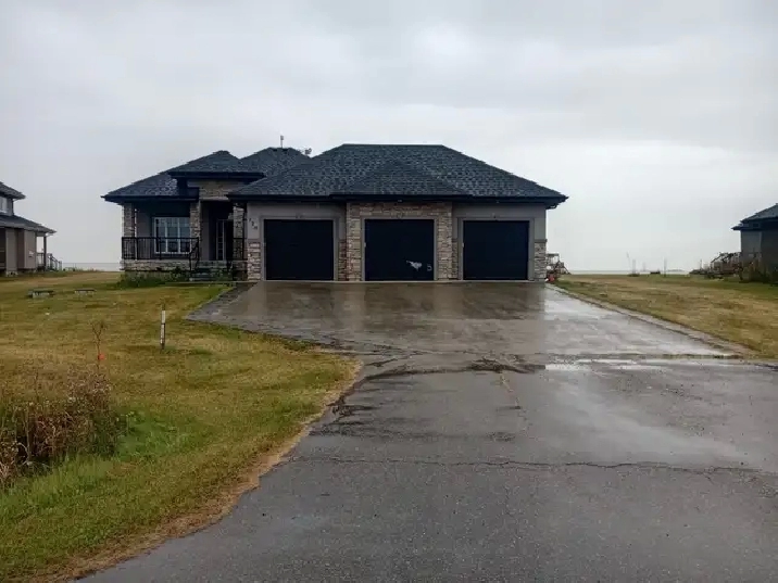 Country Living Brand new 6 bedroom available now