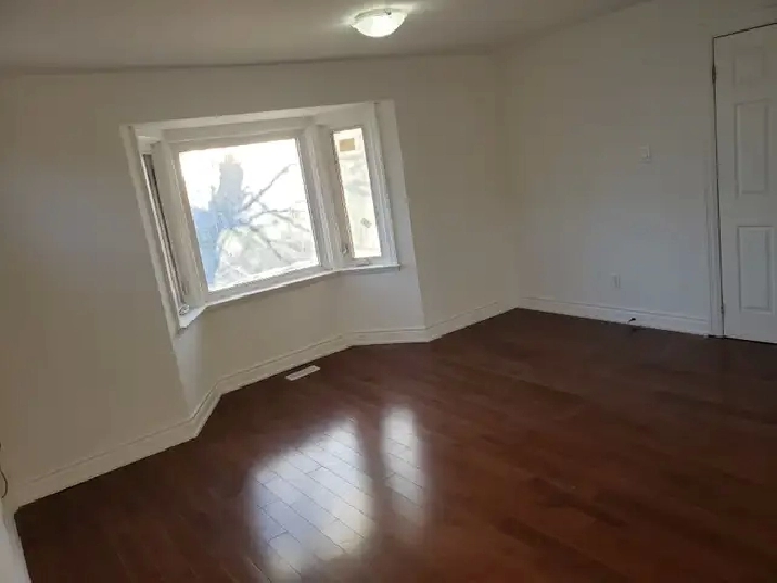 Newly painted 2 bedroom home for rent