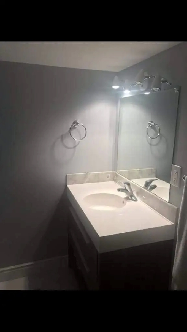 Basement Appartment Rental. Huron/Highbury