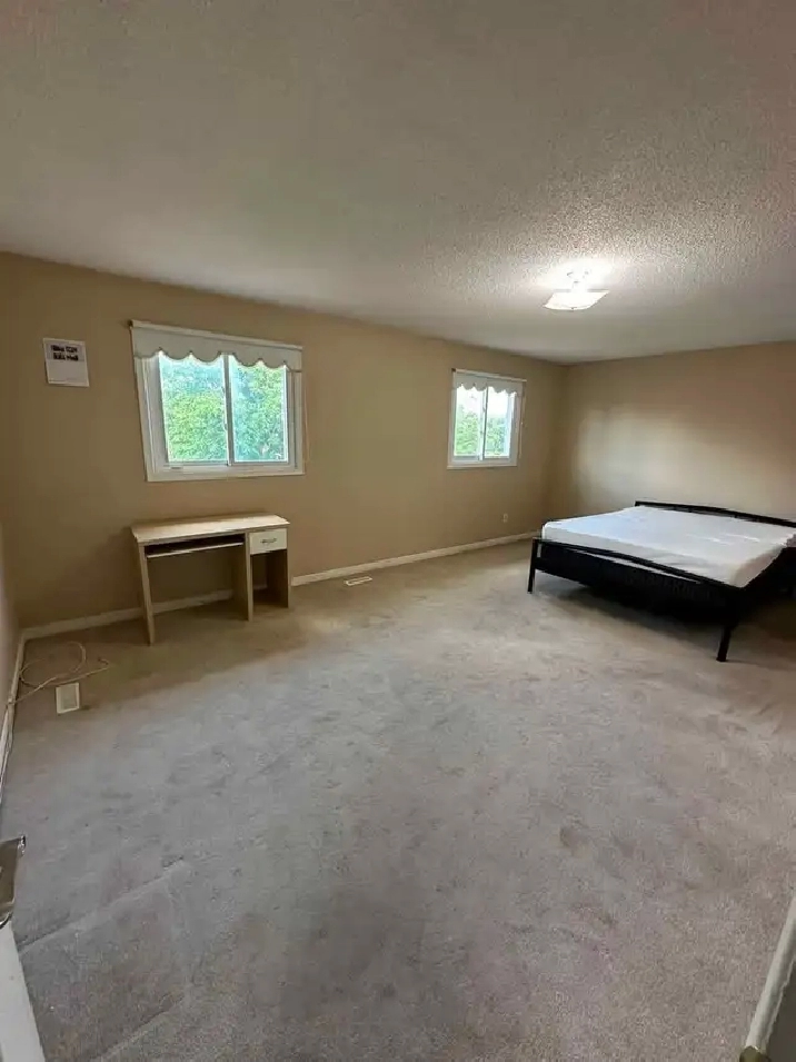 Private Rooms | Private or Shared Bath | Wi-Fi   Parking