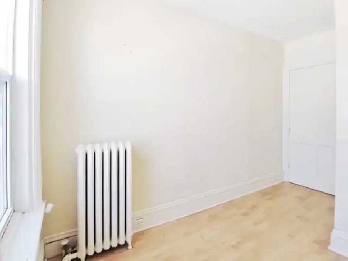 1 Bedroom/Apartment/Lowertown/Rent/Ottawa/ Heat&Water Included