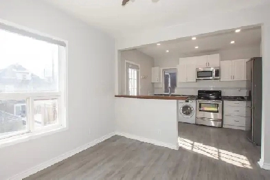 87 Barnesdale Blvd, Hamilton - All Inclusive 2 Bed Upper