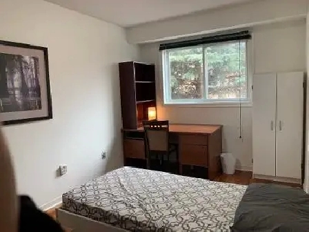 Furnished Private Room – at Central Mississauga