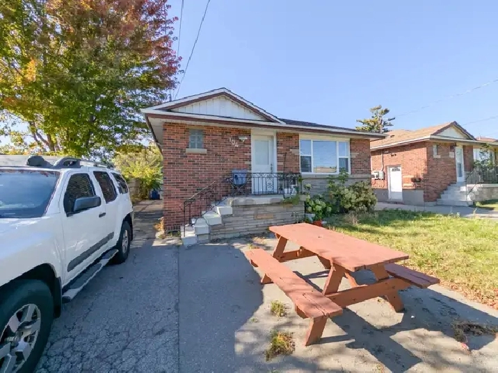 104 East 41st St, Hamilton - 3 Bedroom Main Unit