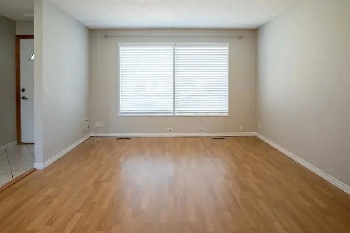 House for Rent in Castleridge, NE, Calgary