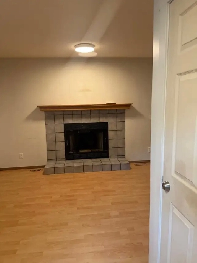 Beautiful 3 bedroom basement unit for rent in Taradale NE
