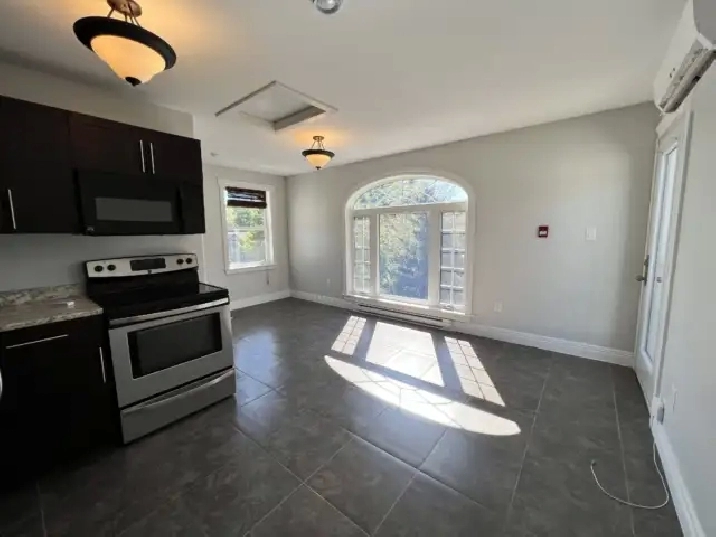 FALL RIVER - 2 UNITS AVAILABLE NOW! SUNNY STUDIO AND 1 BEDROOM