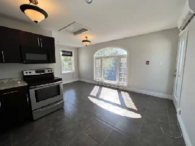 FALL RIVER - 2 UNITS AVAILABLE NOW! SUNNY STUDIO AND 1 BEDROOM