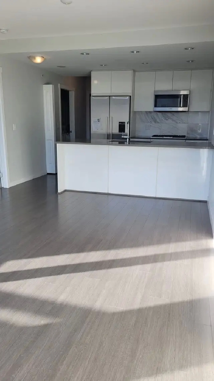 1 BR   den / "Rhythm" at Marine Way & Kinross / River District