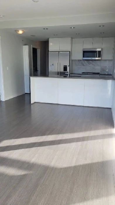 1 BR   den / "Rhythm" at Marine Way & Kinross / River District