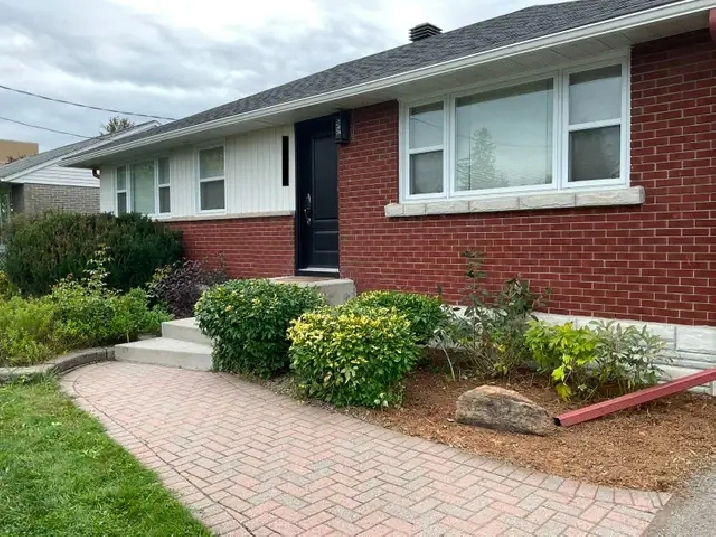 NEWLY RENOVATED ROOMS FOR RENT STUDENTS  BY ALGONQUIN CARLETON