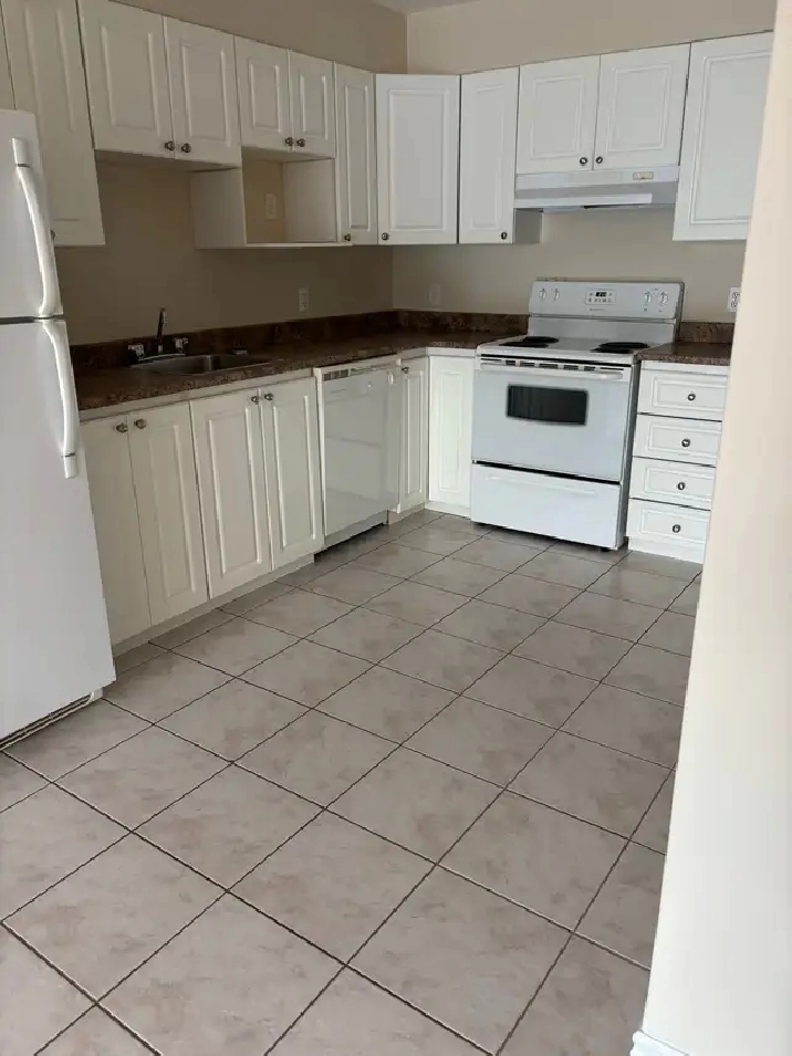Spacious one bedroom plus den for rent Truro, November 1