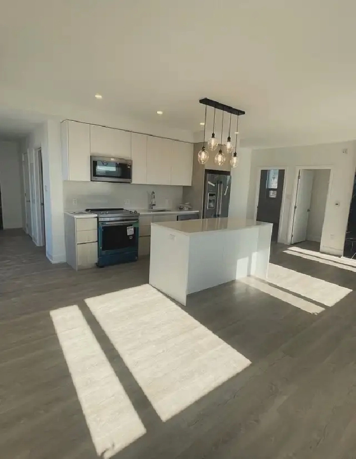 2 Bed/2Bath East City Condos Ptbo!